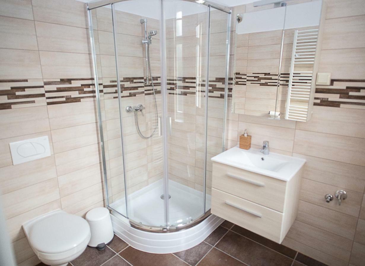 Deakvilla37 Apartman Eger Buitenkant foto